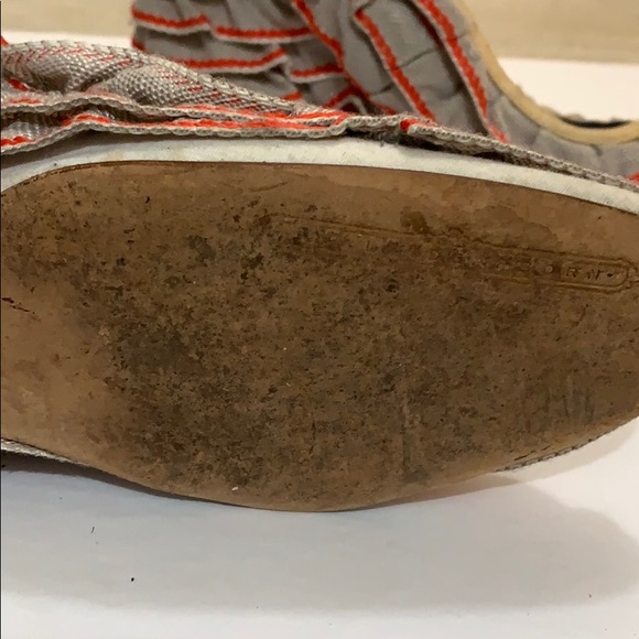 Ruffled wedges - Picture 4 of 4